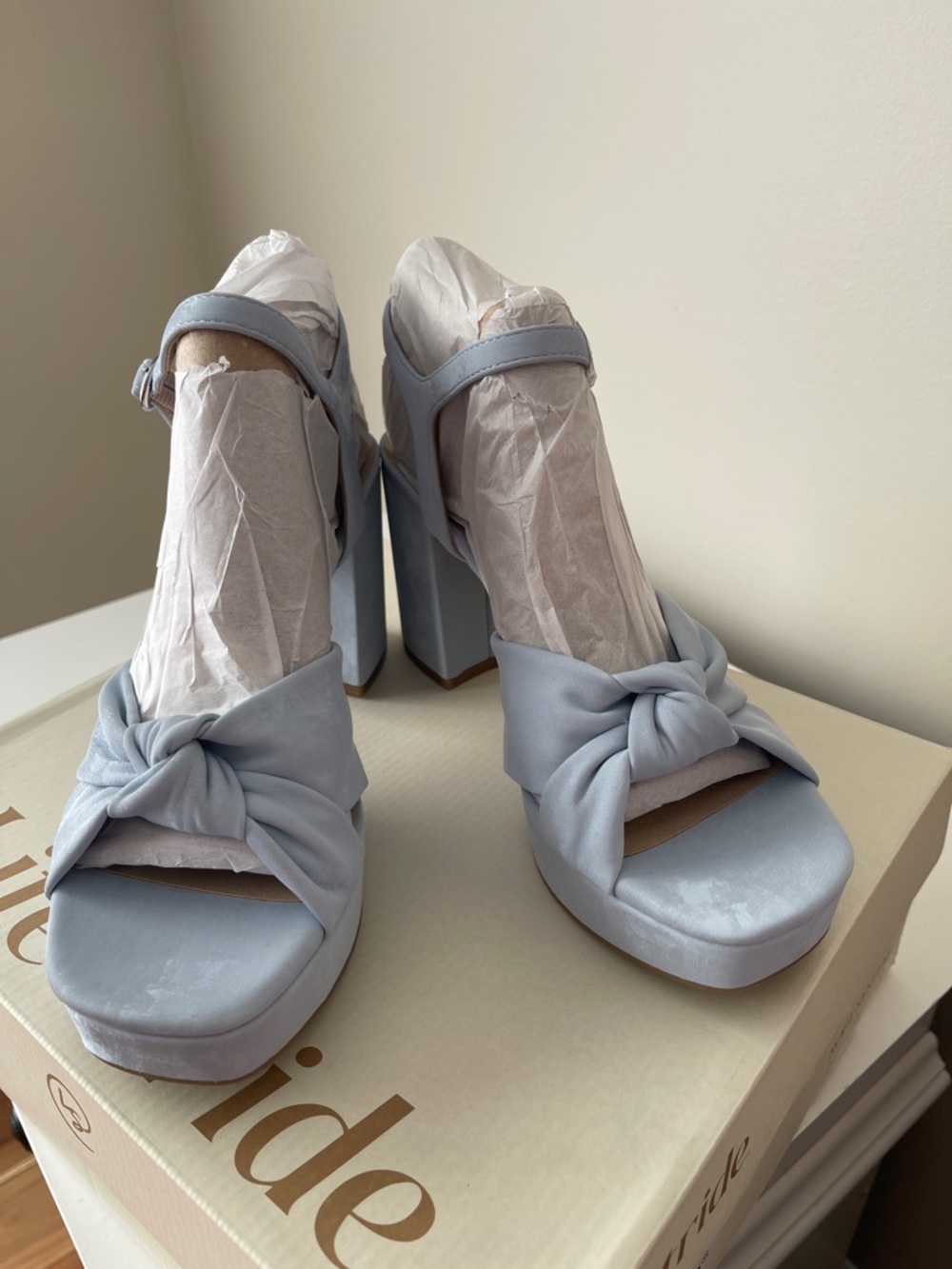 Life Stride Powder Blue Knotted Platform Sandals